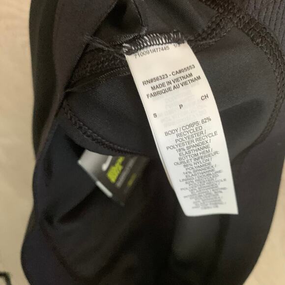 Nike Women's Swoosh Sports Bra Size S - Picture 4 of 5